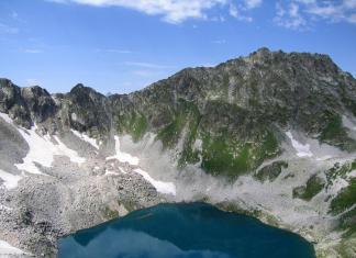 Домбай летом – пленение красотой Кавказа Походы на домбае что можно увидеть